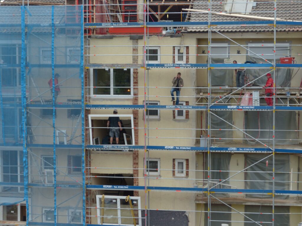 Eko sklad z brezobrestnimi krediti za energetske prenove poslovnih stavb